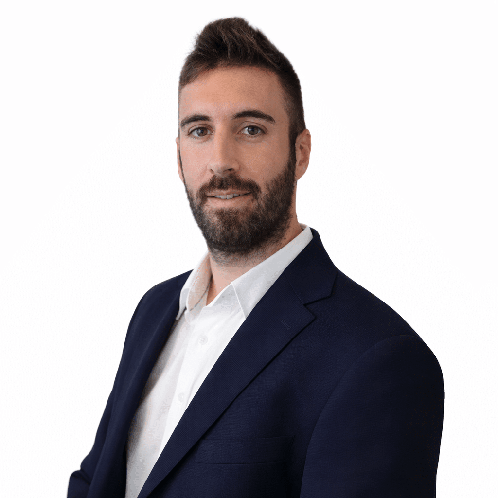 Adrià Lluesma - Ex Manager de Amazon y Manager en DHL | Profesor de Logística Cursomi